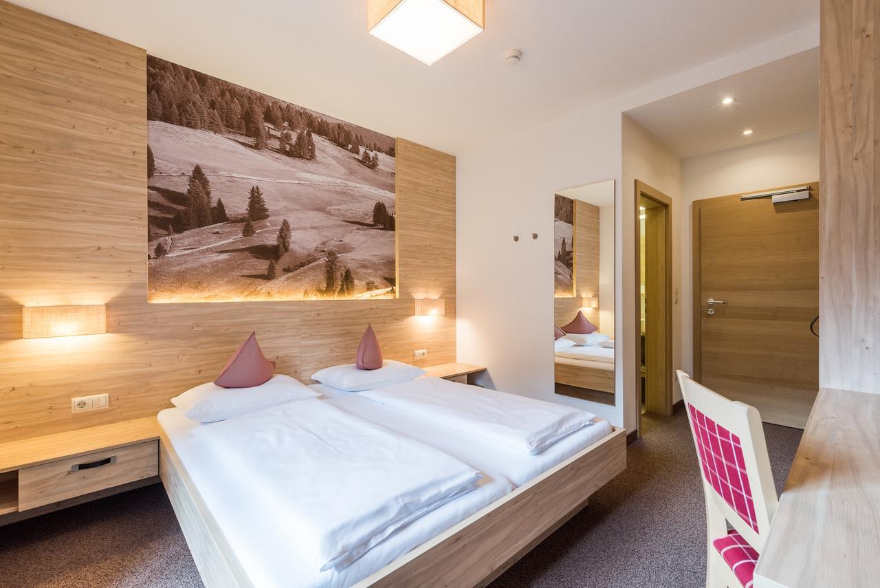 Hotel Anewandter Brunico Ngoại thất bức ảnh