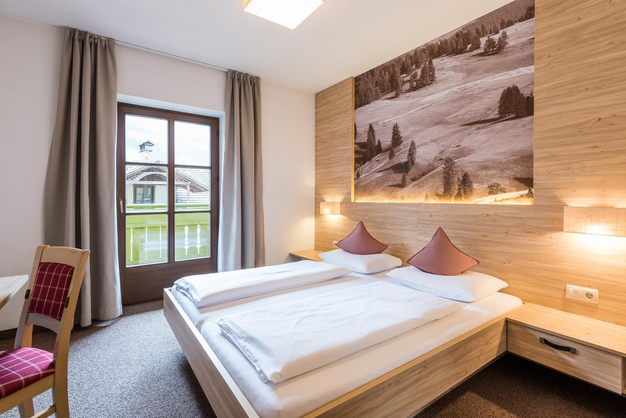 Hotel Anewandter Brunico Ngoại thất bức ảnh